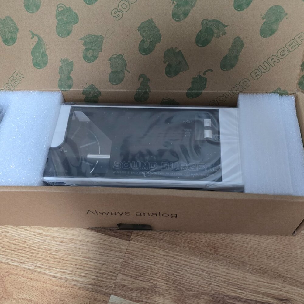 Audio-Technica Sound Burger - Portable Bluetooth Turntable AT-SB727 White NIB - Picture 4 of 7